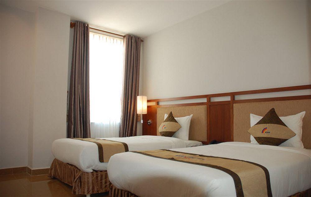 Vian Hotel Da Nang Buitenkant foto