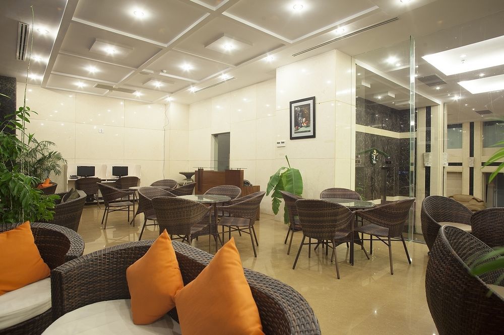 Vian Hotel Da Nang Buitenkant foto