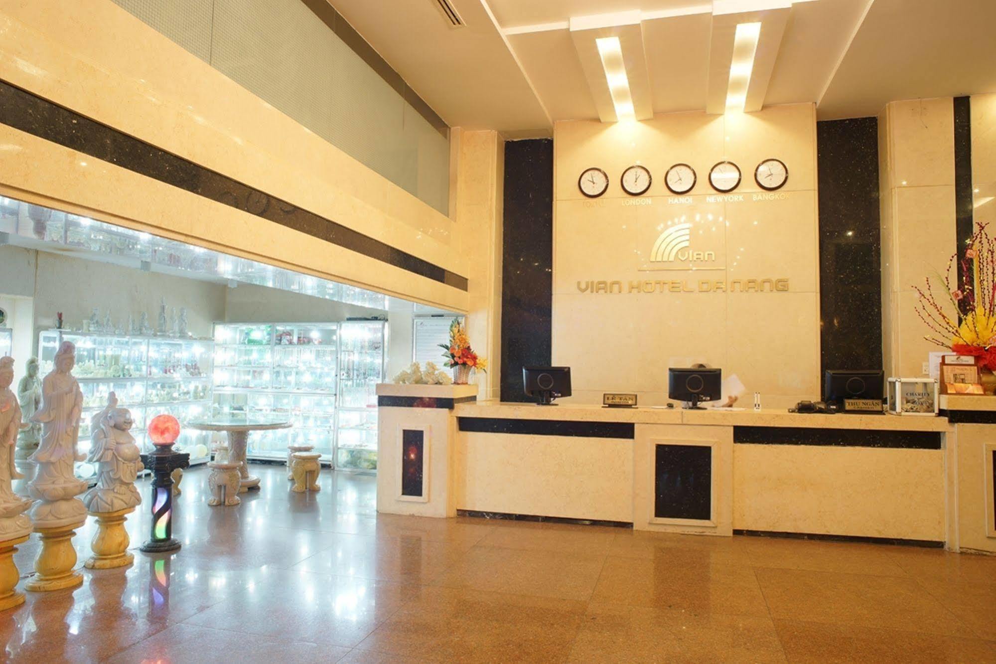 Vian Hotel Da Nang Buitenkant foto